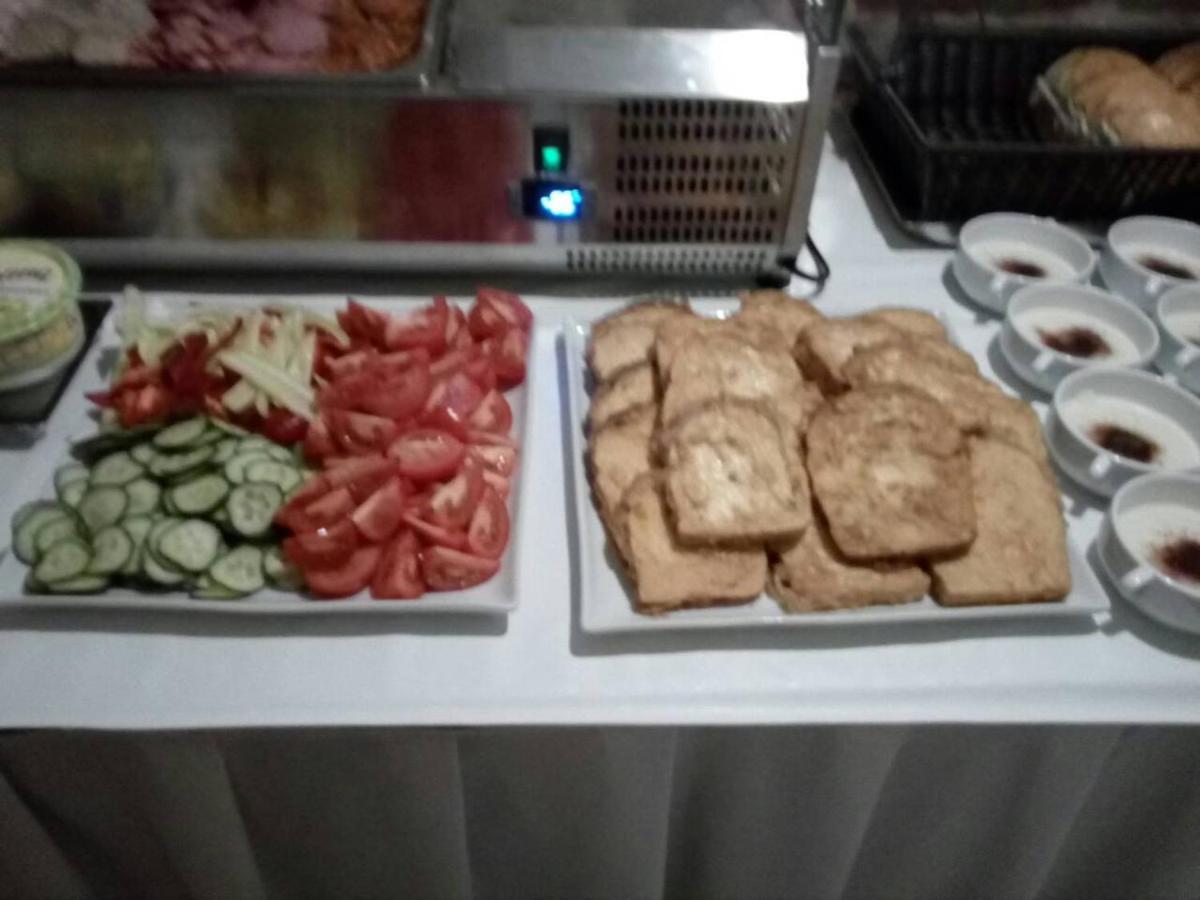 Gyula Panzio Hotel Eksteriør billede