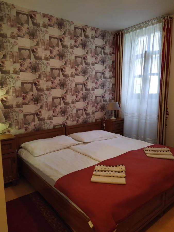 Gyula Panzio Hotel Eksteriør billede