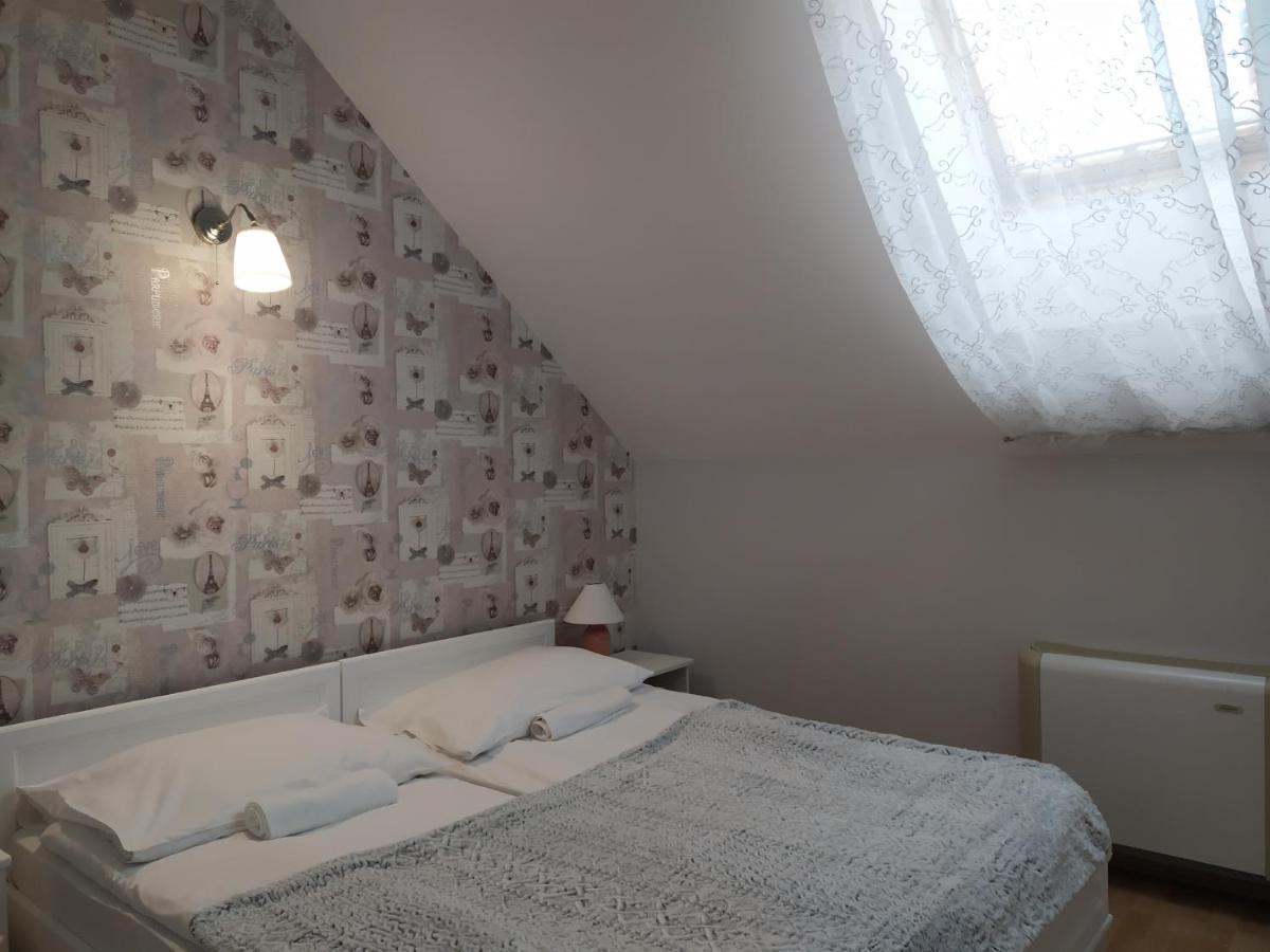 Gyula Panzio Hotel Eksteriør billede